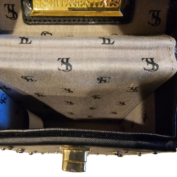 SNOB Essentials Black Box Crossbody Bag - Picture 13 of 13